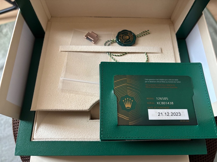 ロレックス デイトナ 12650（高級時計）の商品画像 - 査定依頼日：2025年12月19日 - 最高査定価格：8,100,000円