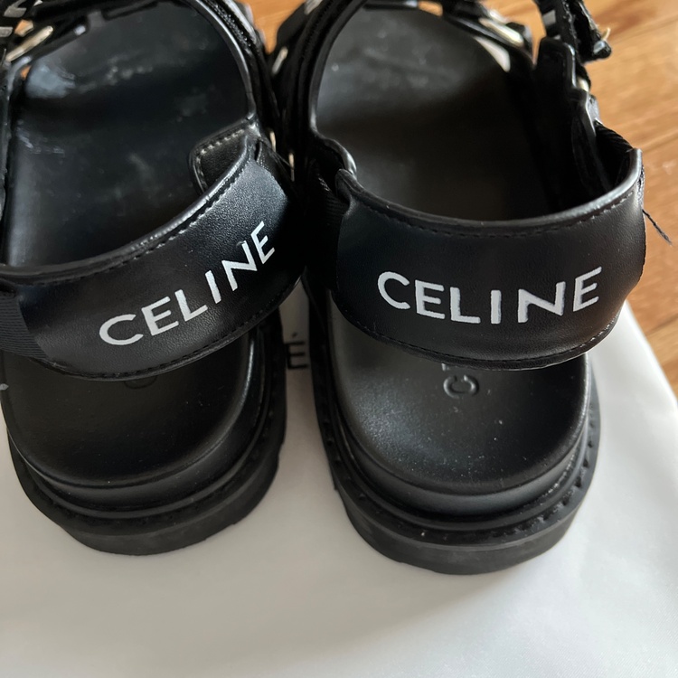 セリーヌ　サンダル（古着・ファッション）の商品画像 - 査定依頼日：2026年2月26日 - 最高査定価格：100,000円