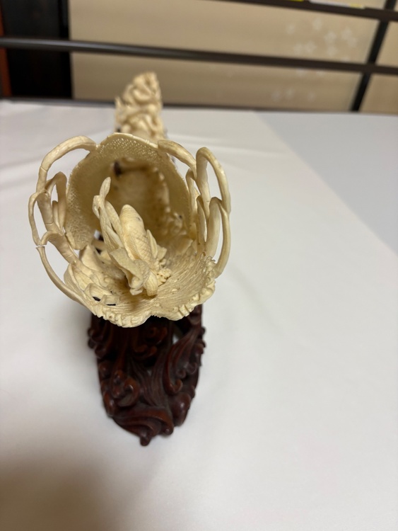 象牙透かし彫り（美術品・骨董品）の商品画像 - 査定依頼日：2026年9月13日 - 最高査定価格：2,000円
