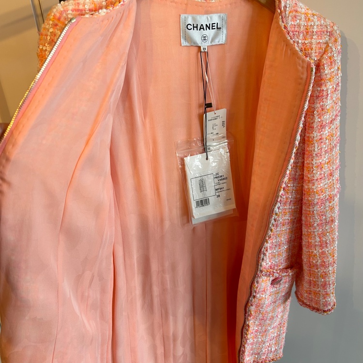 ツイードジャケット（古着・ファッション）の商品画像 - 査定依頼日：2026年1月21日 - 最高査定価格：100,000円