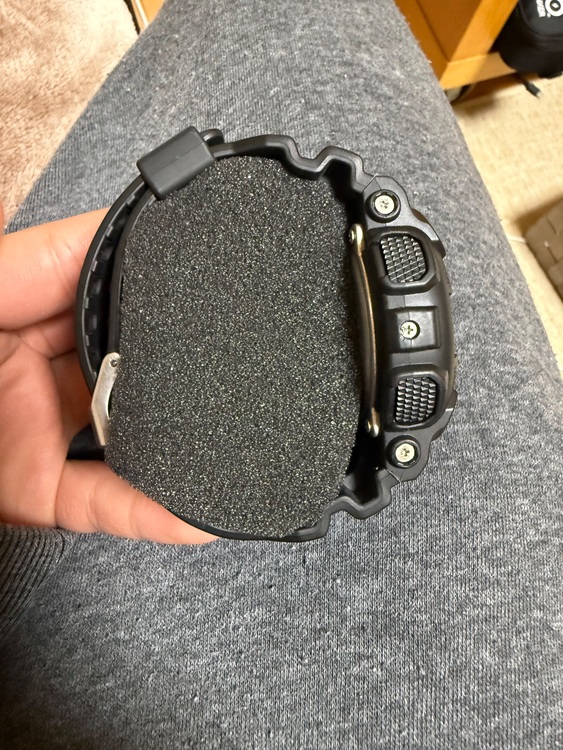 G-SHOCK その他 GA-100Cb（高級時計）の商品画像 - 査定依頼日：2025年12月3日 - 最高査定価格：500円