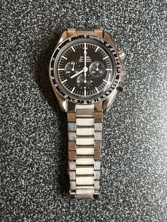 オメガ スピードマスター 145012（高級時計）の商品画像 - 査定依頼日：2025年12月22日 - 最高査定価格：2,000,000円
