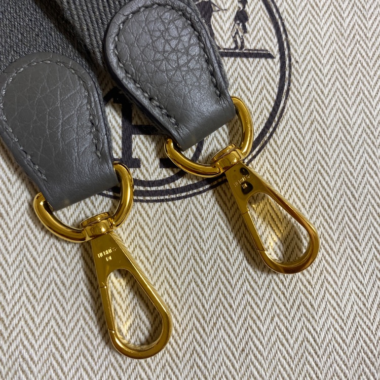 ミニエブリン TPM （ブランドバッグ）の商品画像 - 査定依頼日：2025年8月8日 - 最高査定価格：350,000円