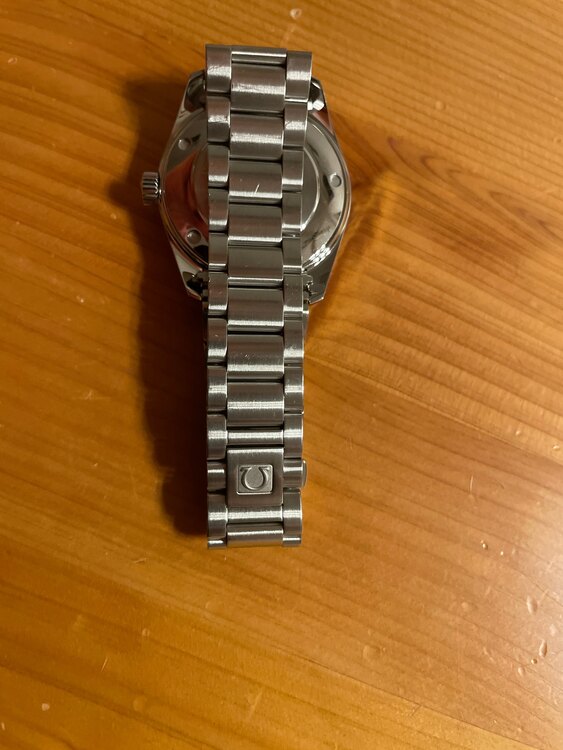 オメガ シーマスター オアクアテラ（高級時計）の商品画像 - 査定依頼日：2025年2月1日 - 最高査定価格：170,000円