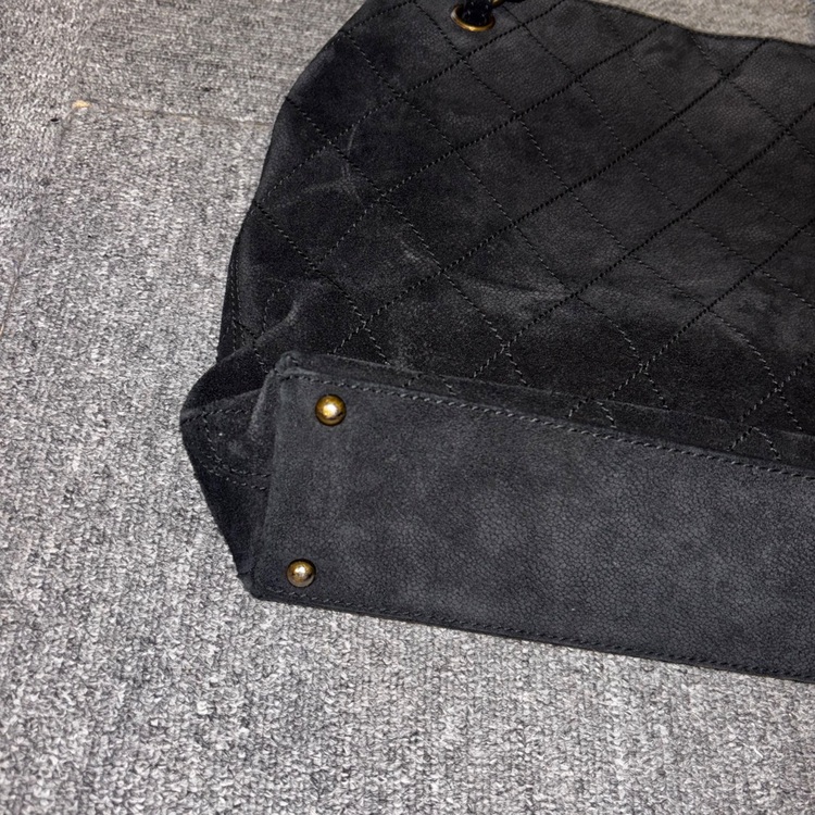 ワイルドステッチキャビアスキンバッグ（ブランドバッグ）の商品画像 - 査定依頼日：2025年7月31日 - 最高査定価格：70,000円