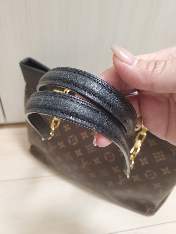 パラスショッパー（ブランドバッグ）の商品画像 - 査定依頼日：2020年10月6日 - 最高査定価格：150,000円