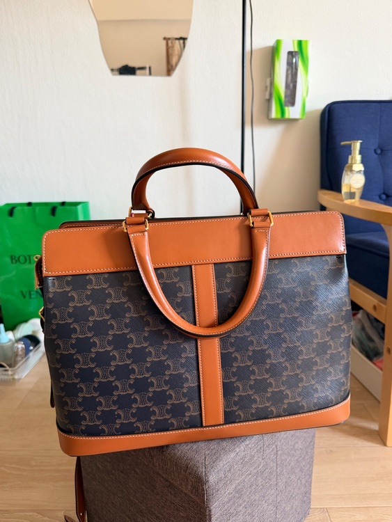 CELINE BAG（ブランドバッグ）の商品画像 - 査定依頼日：2026年4月15日 - 最高査定価格：150,000円