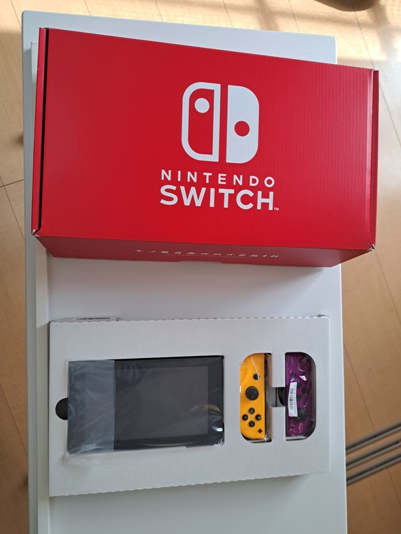 任天堂switch　XKJ40020794718（ゲーム機本体・ゲームソフト）の商品画像 - 査定依頼日：2023年11月3日 - 最高査定価格：17,000円