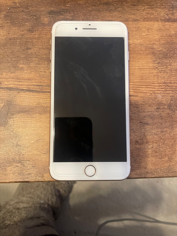 iPhone8 Plus 64GB SIMフリー（スマホ）の商品画像 - 査定依頼日：2026年1月9日 - 最高査定価格：8,000円