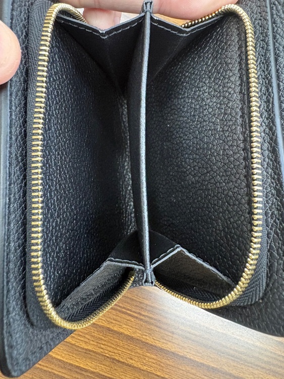 ポルトフォイユ・クレア（ブランド財布・小物）の商品画像 - 査定依頼日：2025年10月31日 - 最高査定価格：50,000円