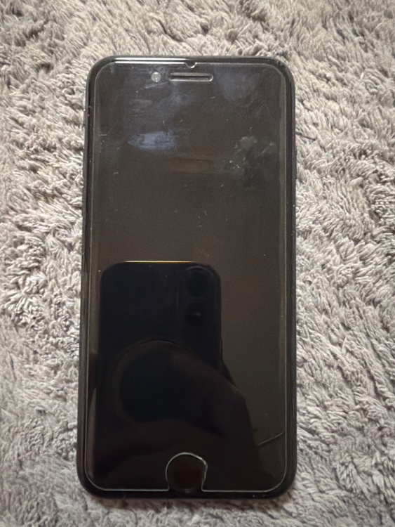 iPhone（スマホ）の商品画像 - 査定依頼日：2026年6月3日 - 最高査定価格：11,000円