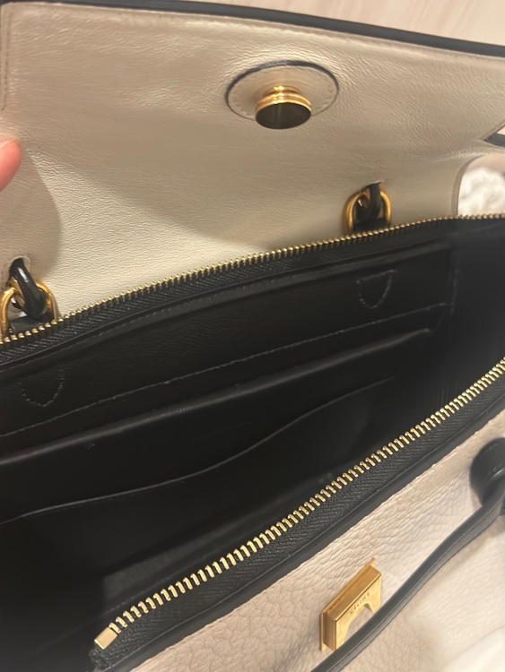 セリーヌ  （ブランドバッグ）の商品画像 - 査定依頼日：2025年9月26日 - 最高査定価格：100,000円