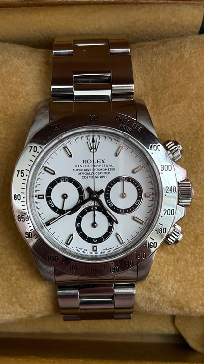 デイトナ（高級時計）の商品画像 - 査定依頼日：2025年7月27日 - 最高査定価格：3,900,000円