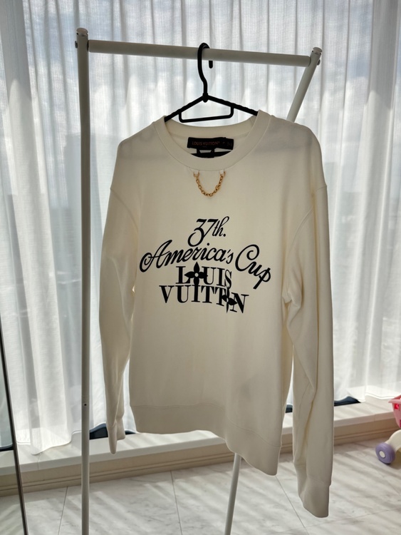 LVトレーナー（古着・ファッション）の商品画像 - 査定依頼日：2026年8月30日 - 最高査定価格：17,000円