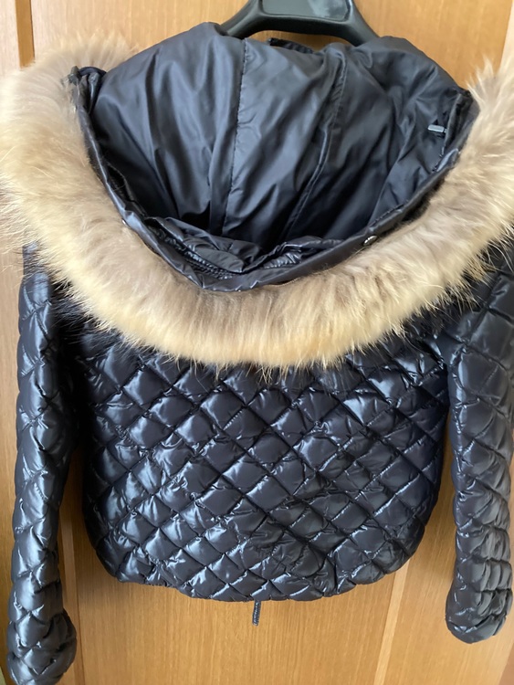 デュベティカ　キルティングダウンジャケット（古着・ファッション）の商品画像 - 査定依頼日：2025年11月13日 - 最高査定価格：3,000円