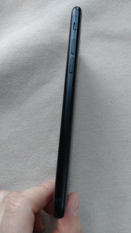 iPhoneSE(第3世代) （スマホ）の商品画像 - 査定依頼日：2026年2月14日 - 最高査定価格：35,000円