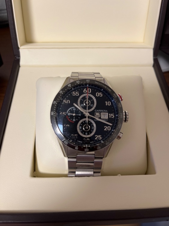 タグホイヤー カレラ CAR2A10-（高級時計）の商品画像 - 査定依頼日：2025年6月29日 - 最高査定価格：190,000円