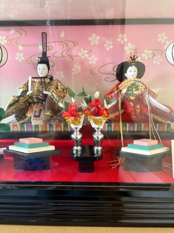 雛人形（美術品・骨董品）の商品画像 - 査定依頼日：2025年9月15日 - 最高査定価格：5,000円