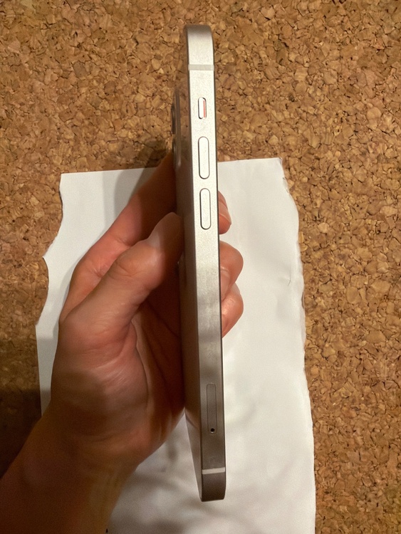 iPhone iPhone 12 128GB SIMフリー（スマホ）の商品画像 - 査定依頼日：2026年8月24日 - 最高査定価格：23,500円