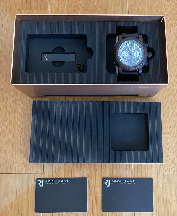 ロマンジェローム　タイタニックDNA（高級時計）の商品画像 - 査定依頼日：2025年3月30日 - 最高査定価格：700,000円