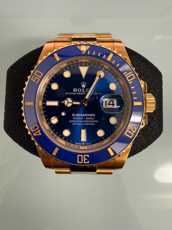 ロレックス サブマリーナー 126618LB（高級時計）の商品画像 - 査定依頼日：2025年9月14日 - 最高査定価格：6,150,000円