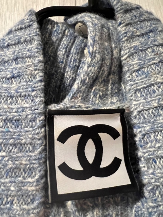 ニット（古着・ファッション）の商品画像 - 査定依頼日：2025年12月21日 - 最高査定価格：13,000円