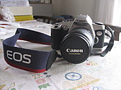 Canon NEW EOS Kiss 望遠レンズ、収納鞄（カメラ）の商品画像 - 査定依頼日：2019年10月26日 - 最高査定価格：500円