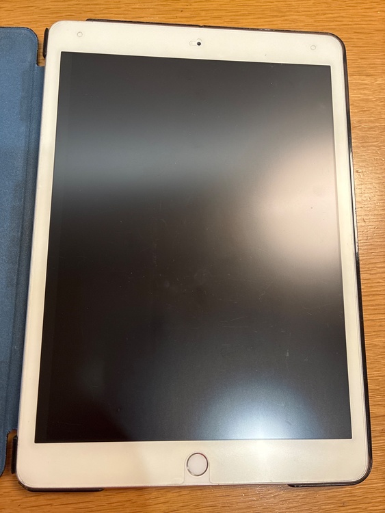 iPad 第8世代32GB（PC・タブレット）の商品画像 - 査定依頼日：2026年10月10日 - 最高査定価格：10,000円