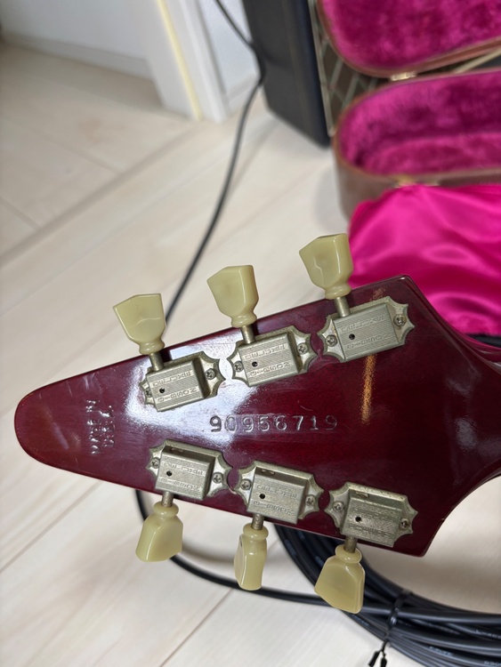 フライングV（ピアノ・楽器・PA機材）の商品画像 - 査定依頼日：2026年4月18日 - 最高査定価格：153,000円