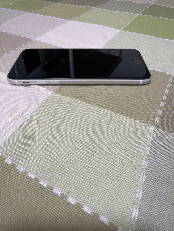 iPhone（スマホ）の商品画像 - 査定依頼日：2026年9月27日 - 最高査定価格：11,000円