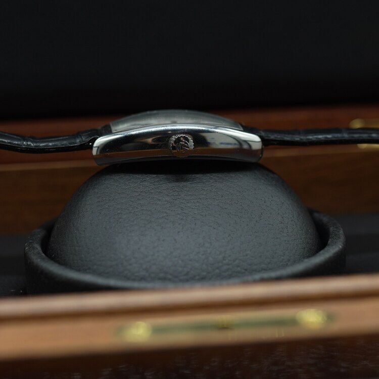 2851s6j ss（高級時計）の商品画像 - 査定依頼日：2025年4月18日 - 最高査定価格：730,000円