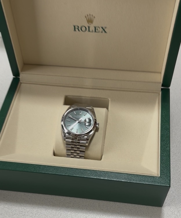 ミントグリーンジュビリーブレスドームベゼル（高級時計）の商品画像 - 査定依頼日：2026年2月26日 - 最高査定価格：1,855,000円