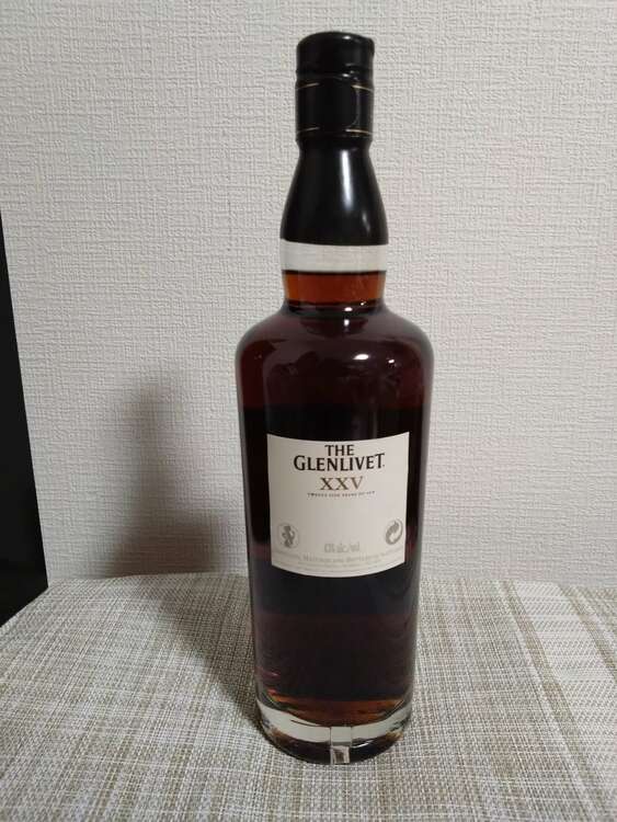 グレンリベット25年（お酒）の商品画像 - 査定依頼日：2025年3月22日 - 最高査定価格：45,000円