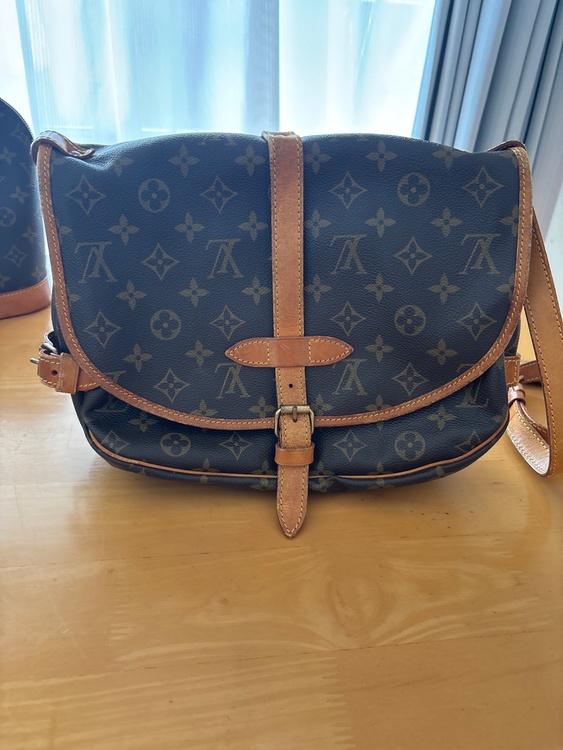 ショルダーバッグ（ブランドバッグ）の商品画像 - 査定依頼日：2026年1月22日 - 最高査定価格：80,000円