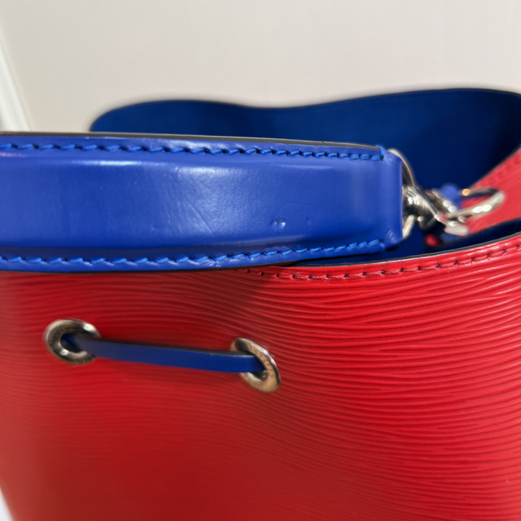 エピノエ（ブランドバッグ）の商品画像 - 査定依頼日：2025年2月3日 - 最高査定価格：100,000円