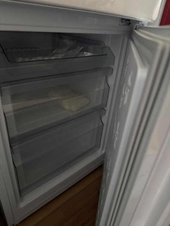 JR-F15KS ハイアール冷蔵庫（家電）の商品画像 - 査定依頼日：2026年2月22日 - 最高査定価格：3,000円