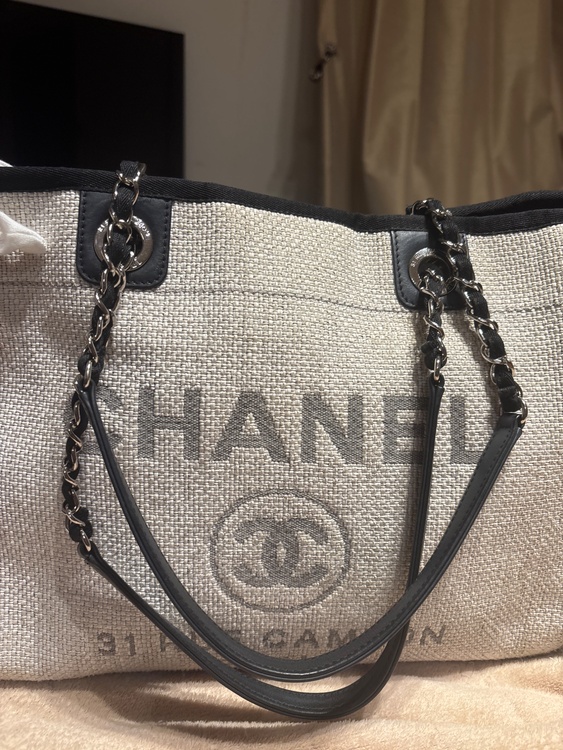 ドーヴィル（ブランドバッグ）の商品画像 - 査定依頼日：2026年2月13日 - 最高査定価格：160,000円