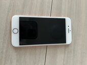 ゴールド（スマホ）の商品画像 - 査定依頼日：2025年5月6日 - 最高査定価格：4,000円