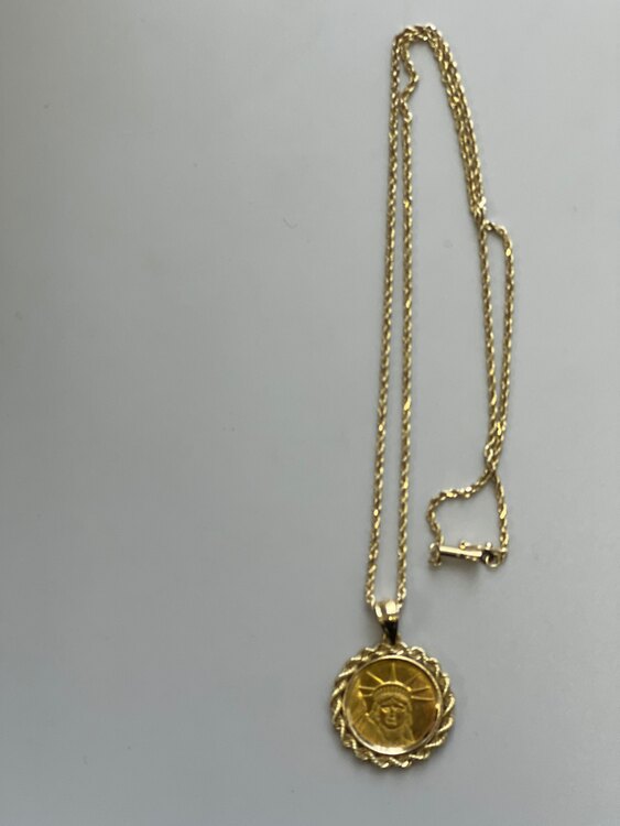 LIBERTY TRADE GOLD コインネックレス　24Kと14K（金・貴金属）の商品画像 - 査定依頼日：2024年3月25日 - 最高査定価格：50,000円