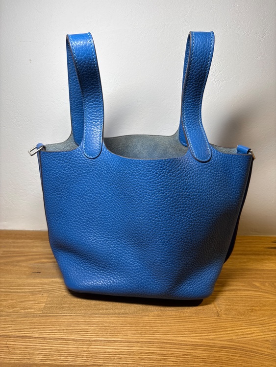  □O刻印700080143（ブランドバッグ）の商品画像 - 査定依頼日：2025年9月9日 - 最高査定価格：160,000円