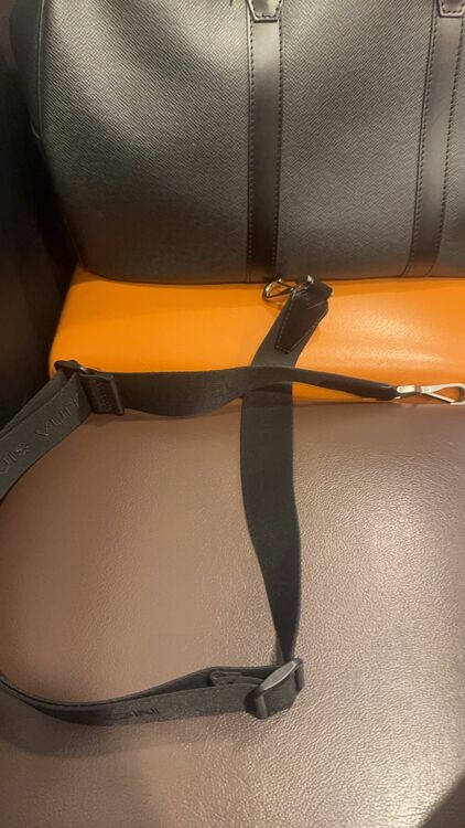 ルイヴィトン タイガ （ブランドバッグ）の商品画像 - 査定依頼日：2025年9月30日 - 最高査定価格：70,000円