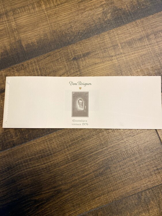 シャンパン ドン・ペリニヨン （お酒）の商品画像 - 査定依頼日：2025年5月8日 - 最高査定価格：162,000円