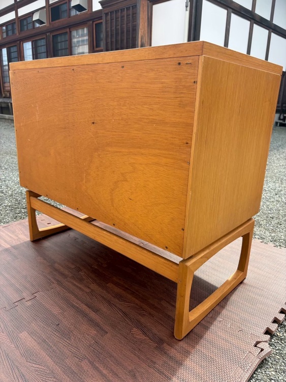 イギリスのG-Plan チェスト（美術品・骨董品）の商品画像 - 査定依頼日：2025年10月15日 - 最高査定価格：15,000円