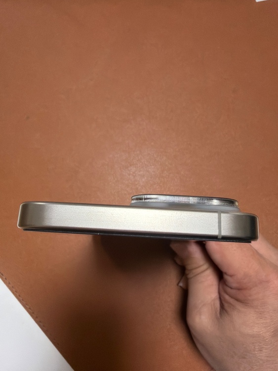 iPhone 15 Pro Max 512GB docomo（スマホ）の商品画像 - 査定依頼日：2026年3月11日 - 最高査定価格：106,000円