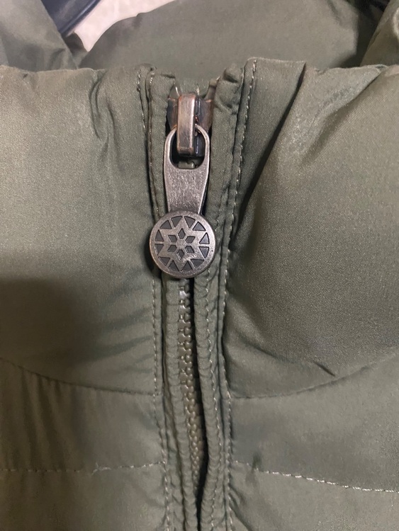 ピレネックスダウンジャケット（古着・ファッション）の商品画像 - 査定依頼日：2025年11月7日 - 最高査定価格：20,000円