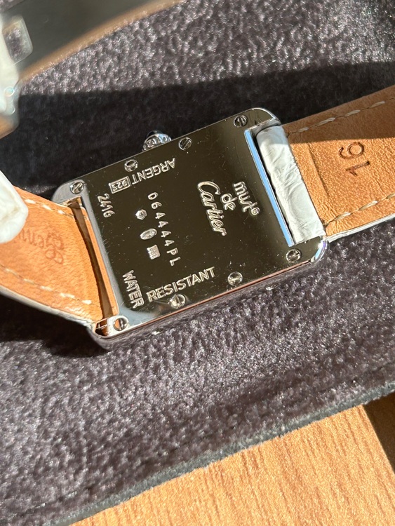 カルティエ タンク 241（高級時計）の商品画像 - 査定依頼日：2025年9月30日 - 最高査定価格：310,000円