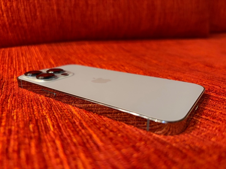 iPhone 13 Pro 1TB SIMフリー（スマホ）の商品画像 - 査定依頼日：2026年3月2日 - 最高査定価格：47,000円