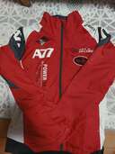 ウインドブレーカー（古着・ファッション）の商品画像 - 査定依頼日：2025年3月21日 - 最高査定価格：500円