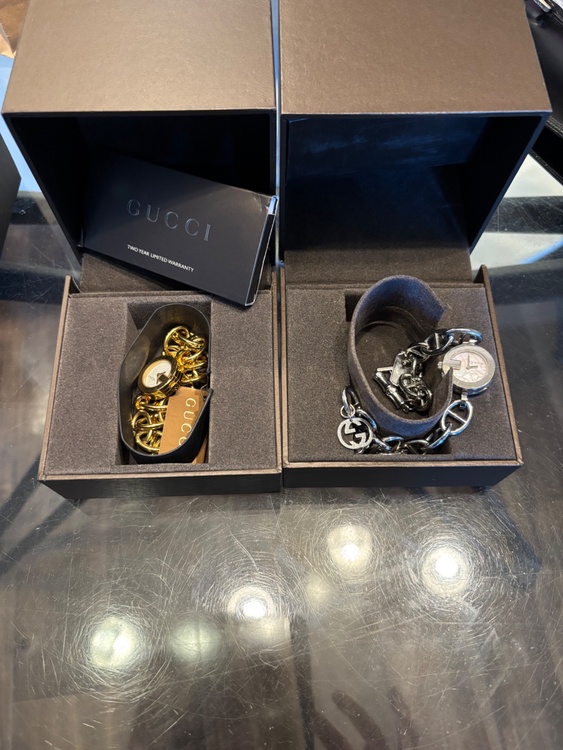 GUCCI時計　ゴールド　シルバー（高級時計）の商品画像 - 査定依頼日：2025年12月5日 - 最高査定価格：15,000円