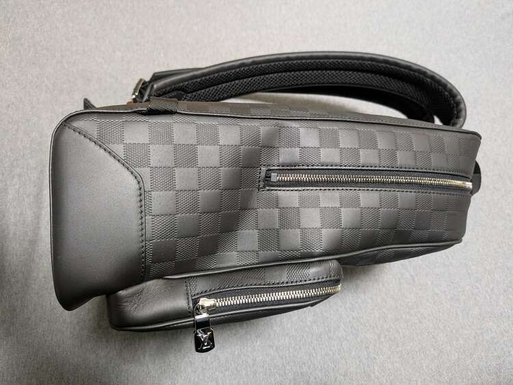 ダミエバックパック（ブランドバッグ）の商品画像 - 査定依頼日：2025年1月15日 - 最高査定価格：200,000円